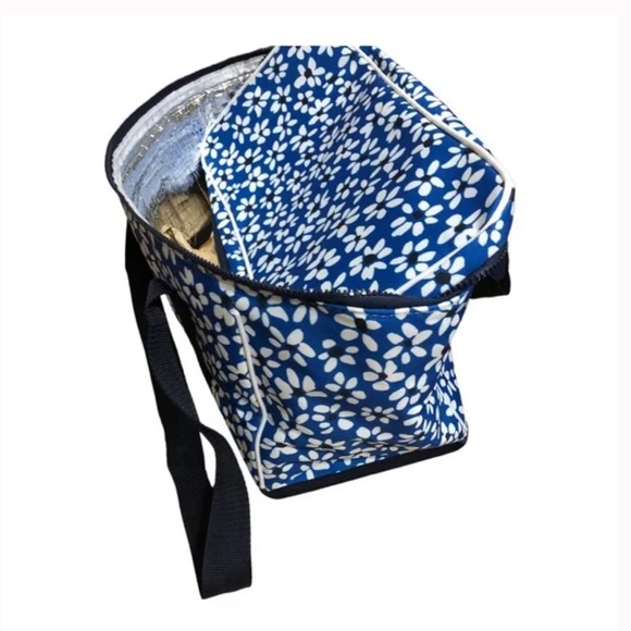 Kate spade white flower floral blue marina cooler bag. New with tags - Picture 2 of 4
